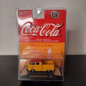M2 Coca Cola 1959 VW Double Cab Truck YR02